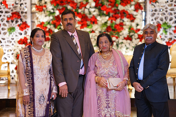 Usama & Nimra Barat 00150