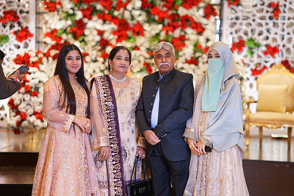 Usama & Nimra Barat 00153