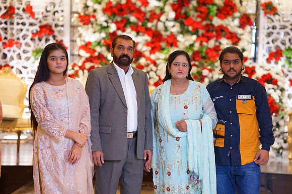Usama & Nimra Barat 00158