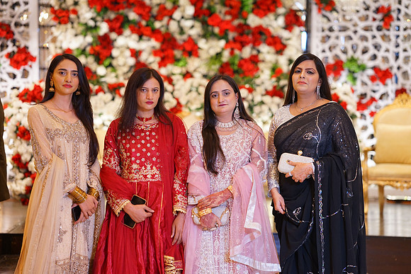 Usama & Nimra Barat 00181