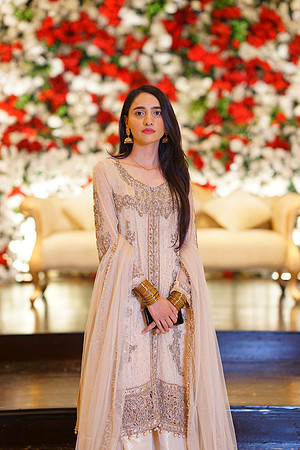 Usama & Nimra Barat 00187