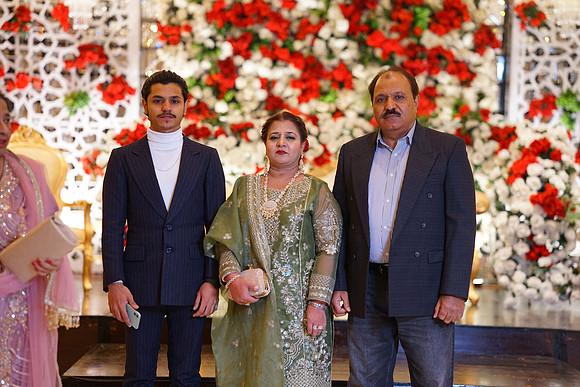 Usama & Nimra Barat 00198