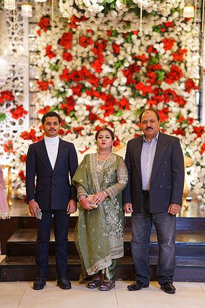 Usama & Nimra Barat 00196