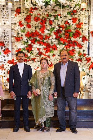 Usama & Nimra Barat 00197