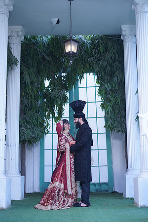 Mubasser & Nimra Barat 00077