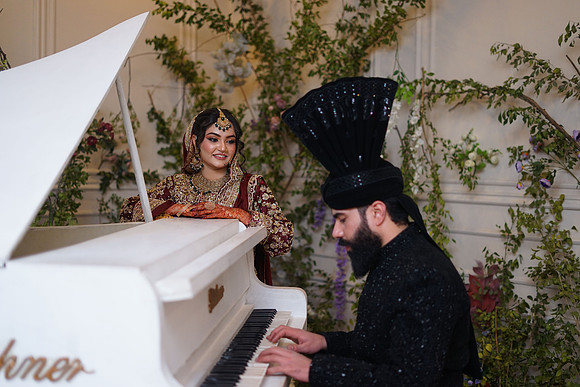 Mubasser & Nimra Barat 00186