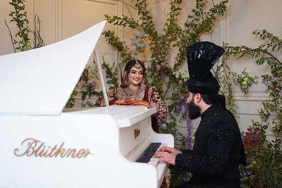 Mubasser & Nimra Barat 00189