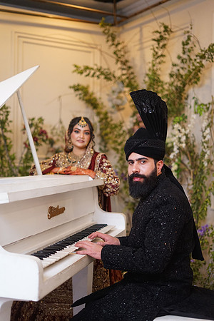 Mubasser & Nimra Barat 00193