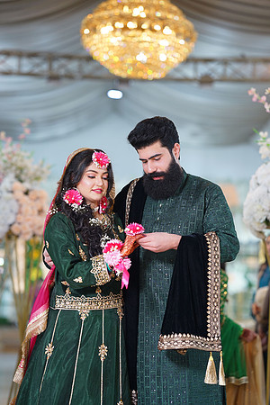 Mubasser & Nimra Mehndi 00096