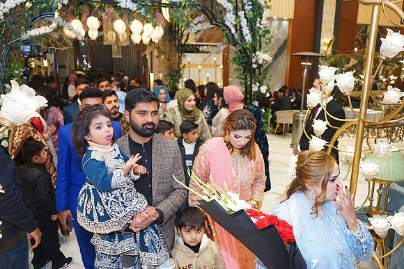 Shamoon & Aleena Walima 00683