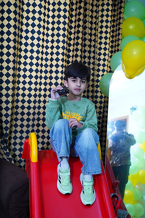 Shahram's 2nd Birthday 00108