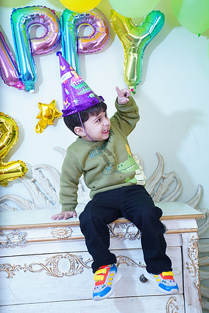 Shahram's 2nd Birthday 00194