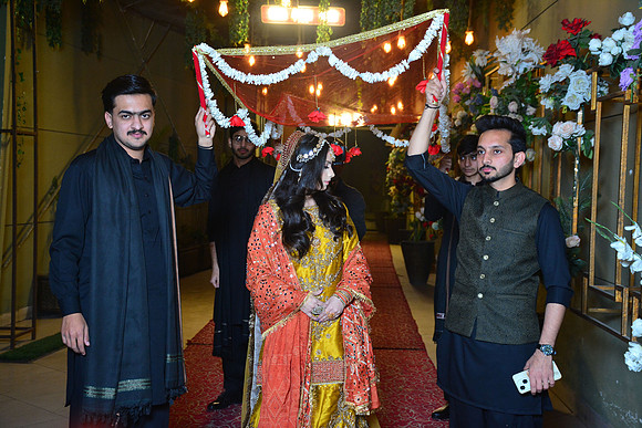 Kamal & Saba Mehndi 00090
