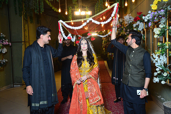 Kamal & Saba Mehndi 00093