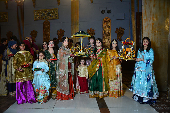 Kamal & Saba Mehndi 00104