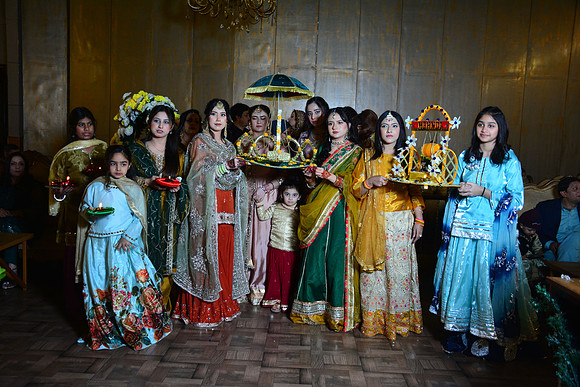 Kamal & Saba Mehndi 00110