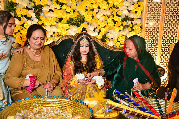 Kamal & Saba Mehndi 00171