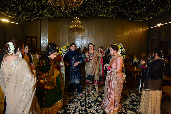Kamal & Saba Mehndi 00232