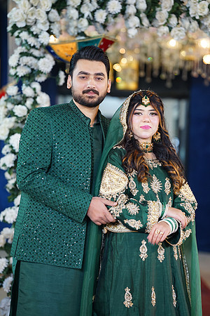 Haris & Farzina Mehndi 00105