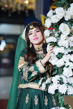 Haris & Farzina Mehndi 00114