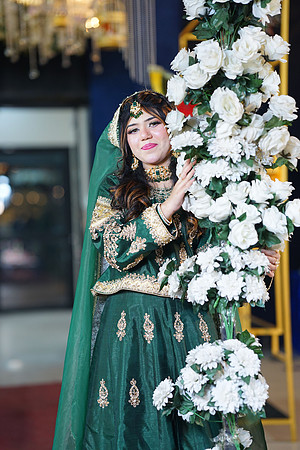 Haris & Farzina Mehndi 00119