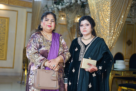 Haris & Farzina Mehndi 00159
