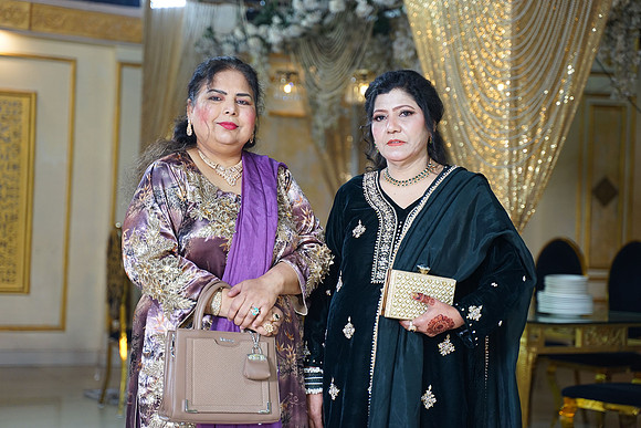 Haris & Farzina Mehndi 00160