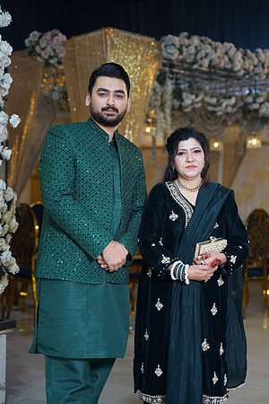 Haris & Farzina Mehndi 00180
