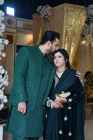 Haris & Farzina Mehndi 00182