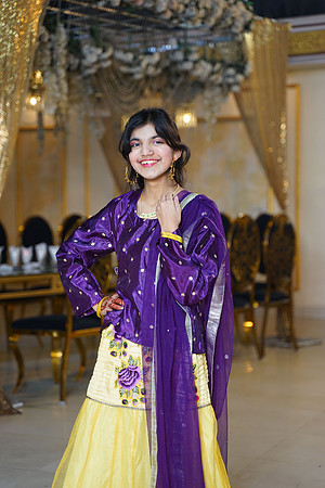 Haris & Farzina Mehndi 00203