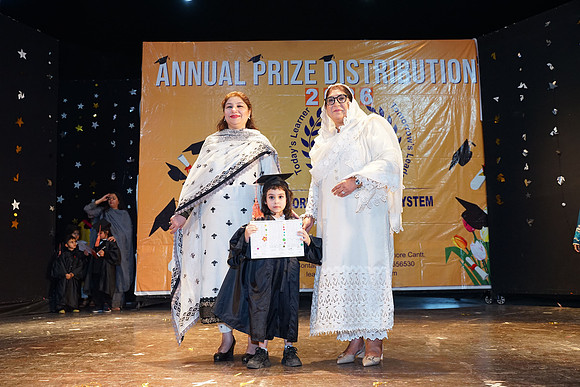 LLS Prize Distribution 26 00302