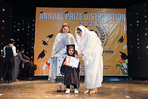 LLS Prize Distribution 26 00354
