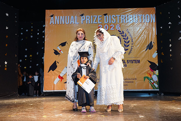 LLS Prize Distribution 26 00375