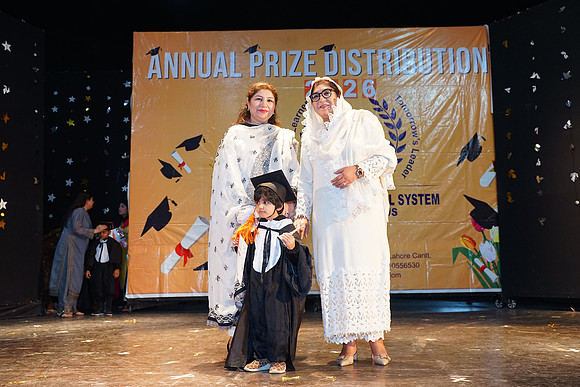 LLS Prize Distribution 26 00377