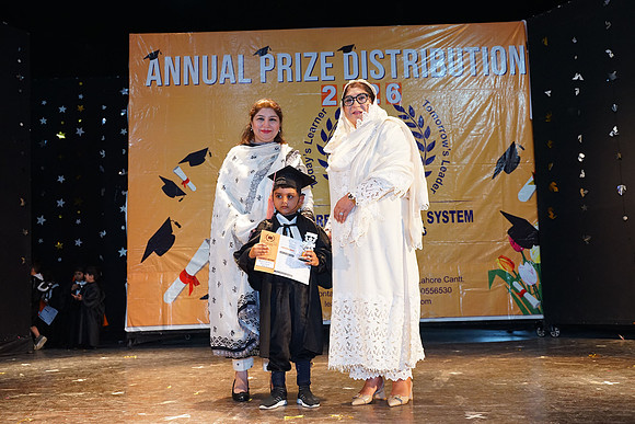 LLS Prize Distribution 26 00380