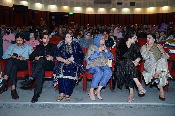 LLS Prize Distribution 26 00402