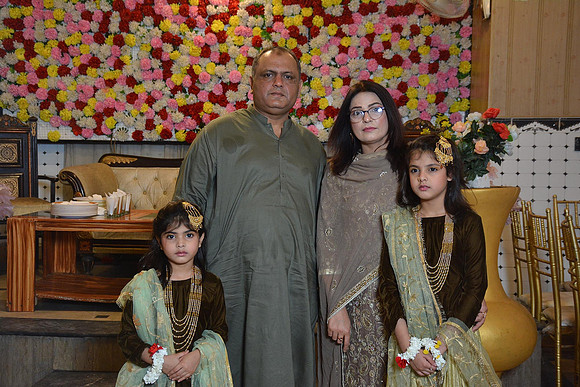 Usama & Bisma Mehndi 00220