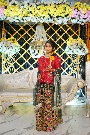 Ayesha & Arslan Mehndi 00079