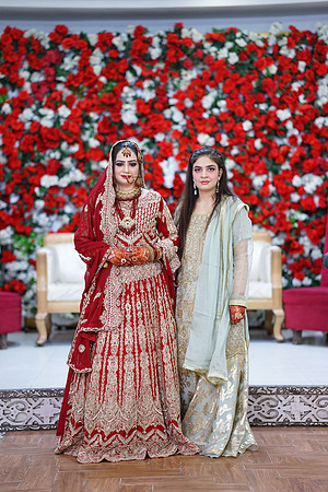 Rafiya & Fahad Barat 00100