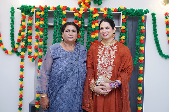 Fayyaz Mehndi 00158