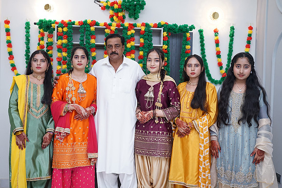 Fayyaz Mehndi 00195