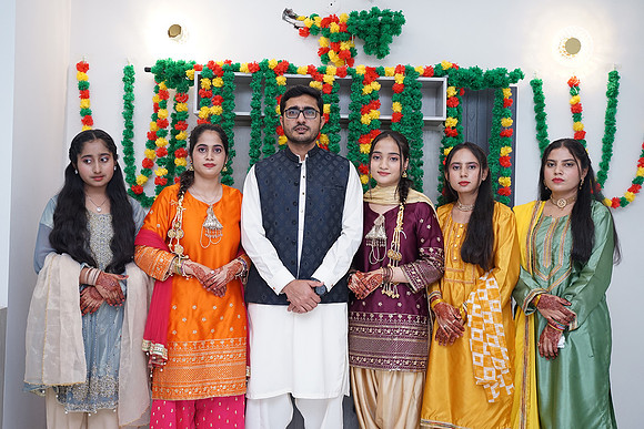 Fayyaz Mehndi 00220