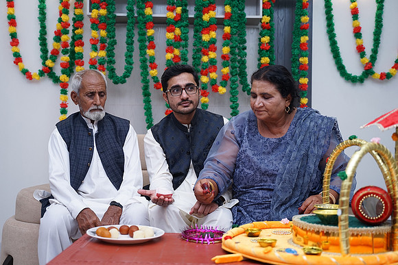 Fayyaz Mehndi 00342