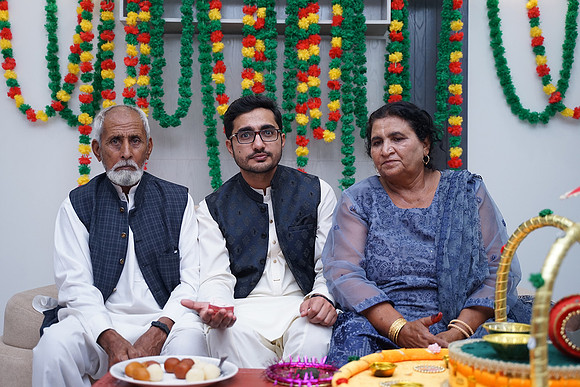 Fayyaz Mehndi 00346