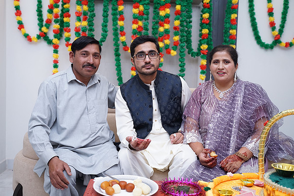 Fayyaz Mehndi 00355