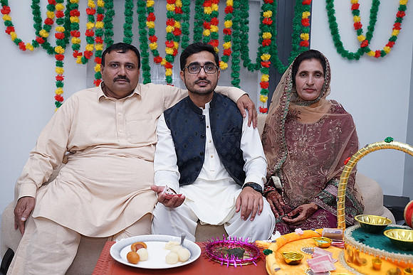 Fayyaz Mehndi 00367