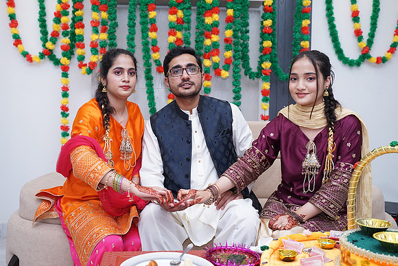 Fayyaz Mehndi 00379