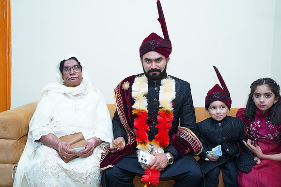 Ali Aslam & Fakhra Barat 00010