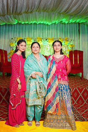 Mehran & Zikra Mehndi 00020