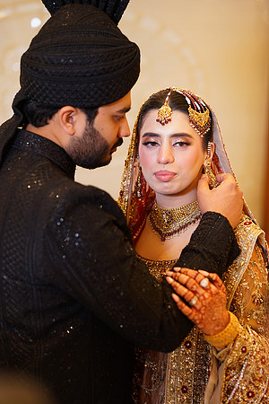 Sharjeel & Momina Barat 00089
